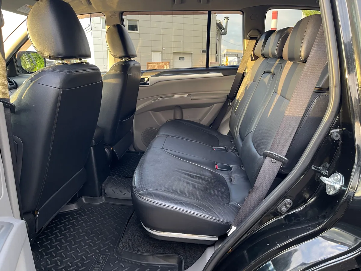 Mitsubishi Pajero Sport 2.5 DI-D AT AWD (178 л.с.)
