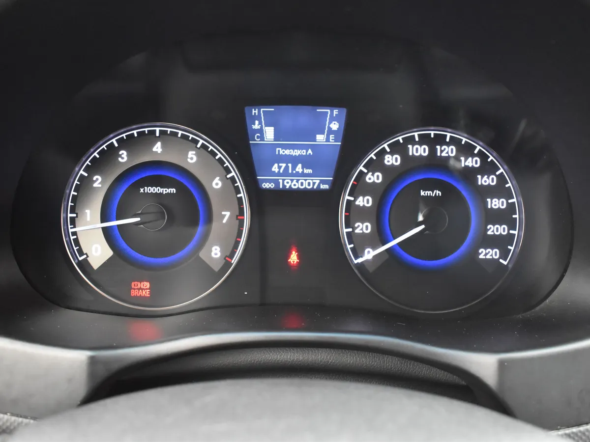 Hyundai Solaris 1.6 MT (123 л.с.)