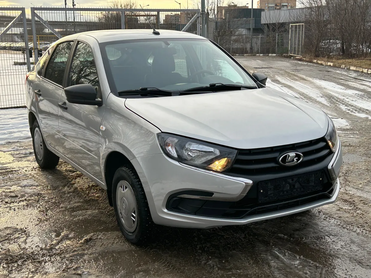 картинка ВАЗ (Lada) Granta 1.6 MT (87 л.с.) от galaxy-auto