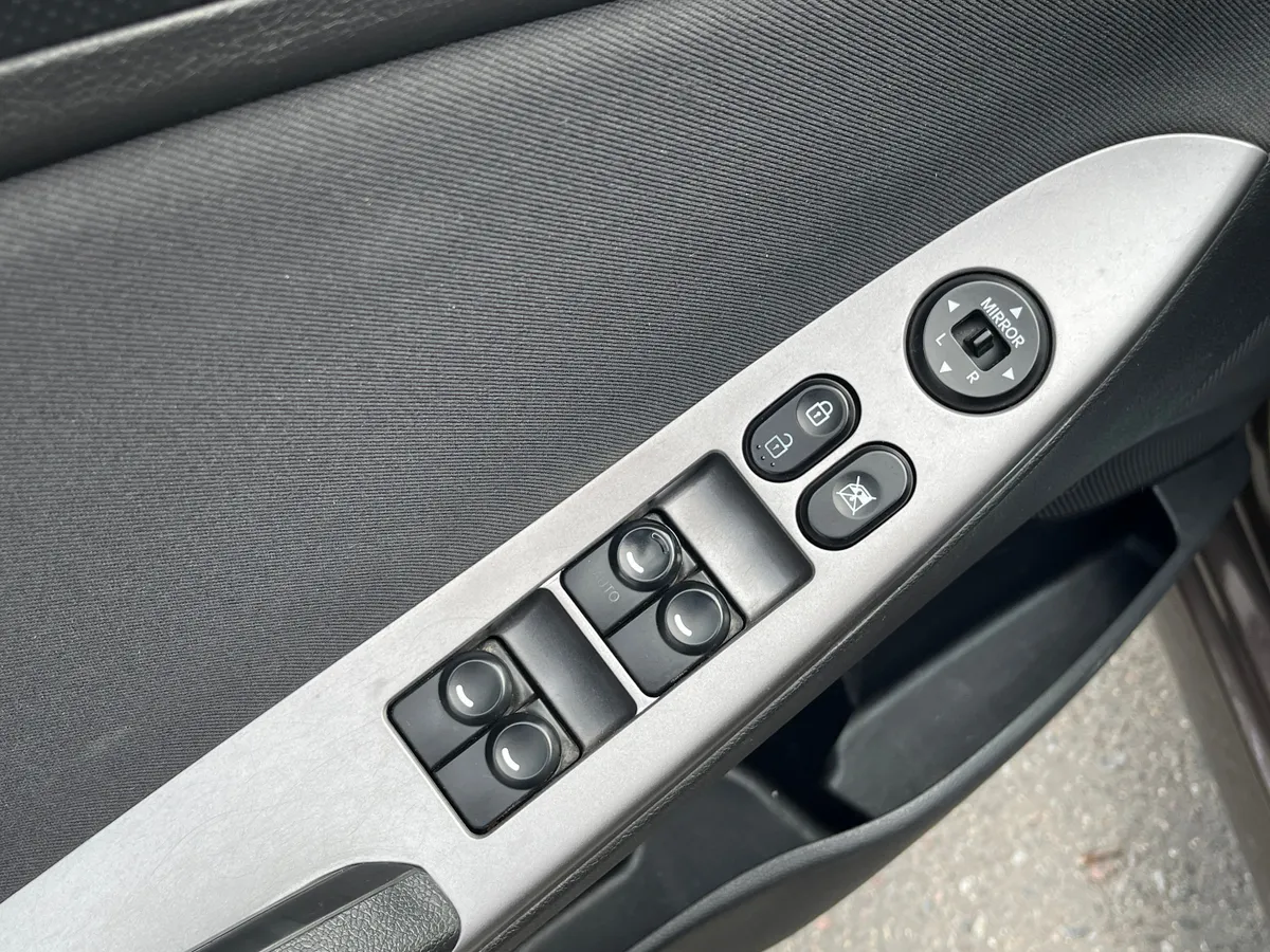 Hyundai Solaris 1.6 AT (123 л.с.)