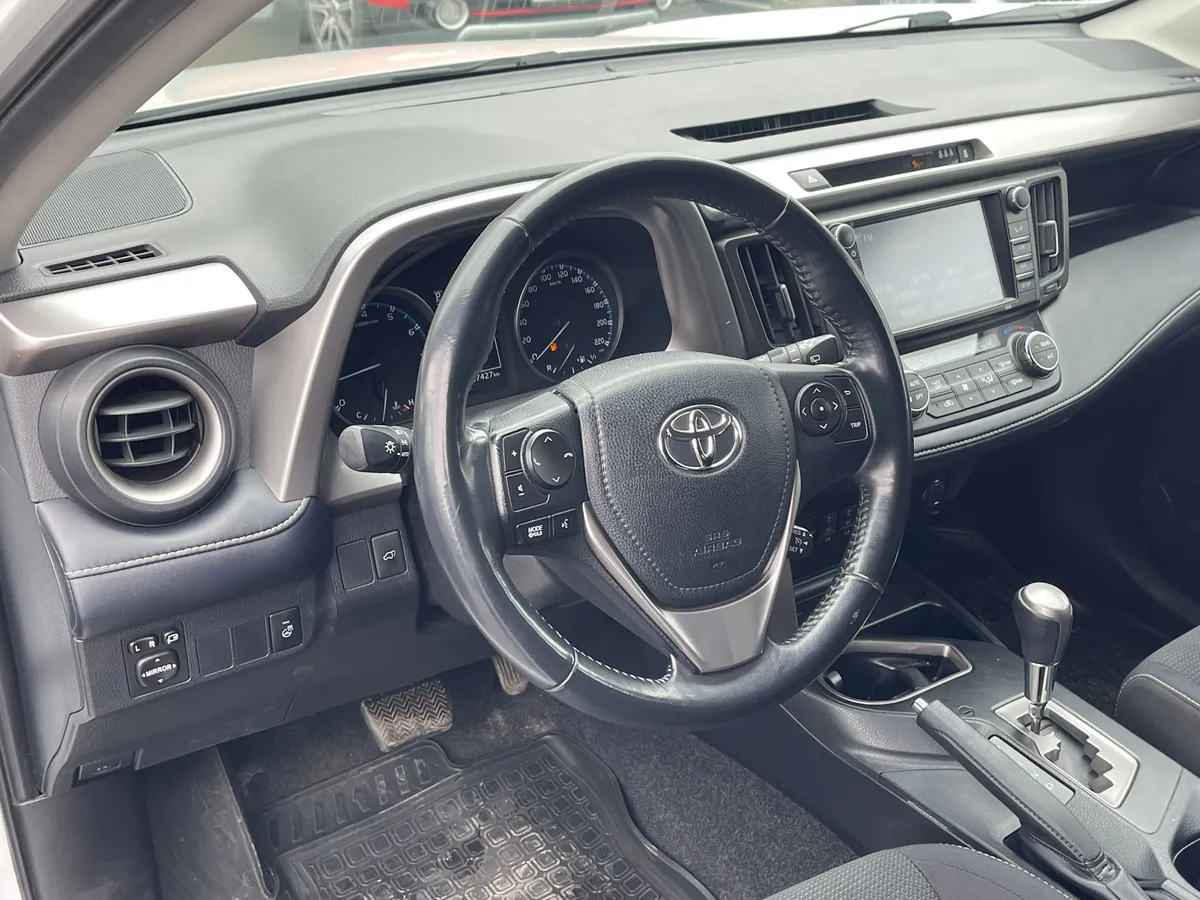 Toyota RAV4 2.0 CVT (146 л.с.)