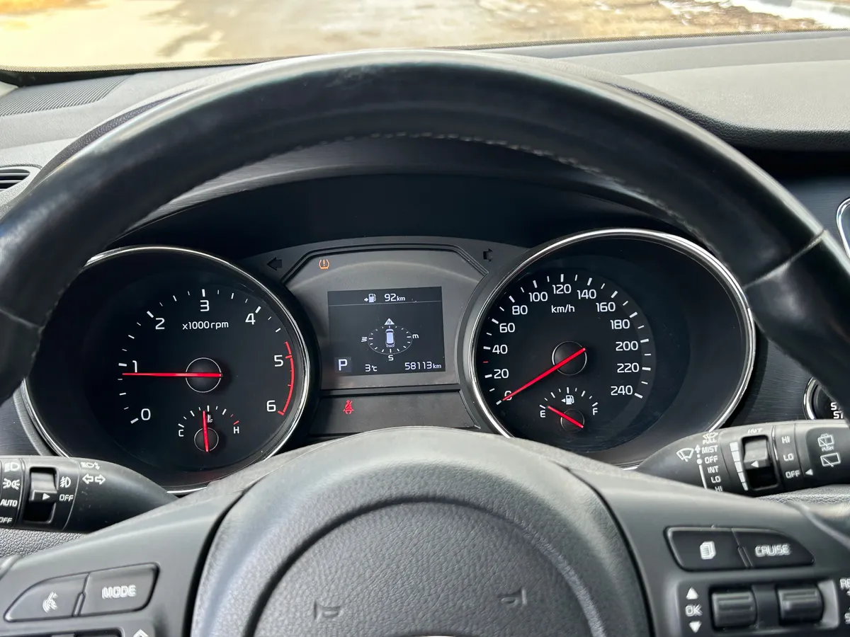 Kia Carnival 2.2 CRDi AT (200 л.с.)
