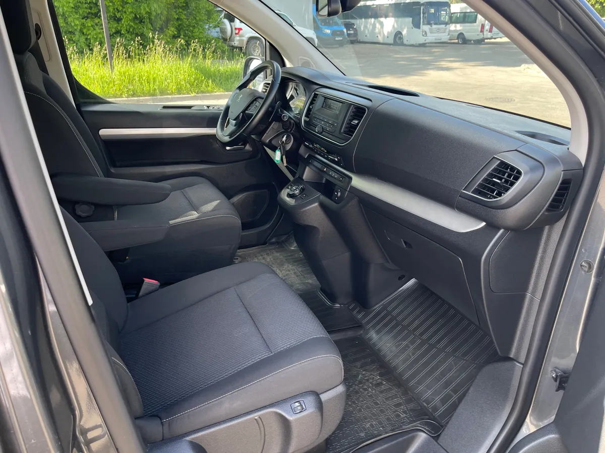Peugeot Traveller 2.0 HDi AT LWB (7 мест) (150 л.с.)
