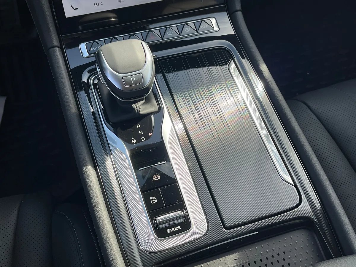 Hongqi H5 2.0 AT (218 л.с.)