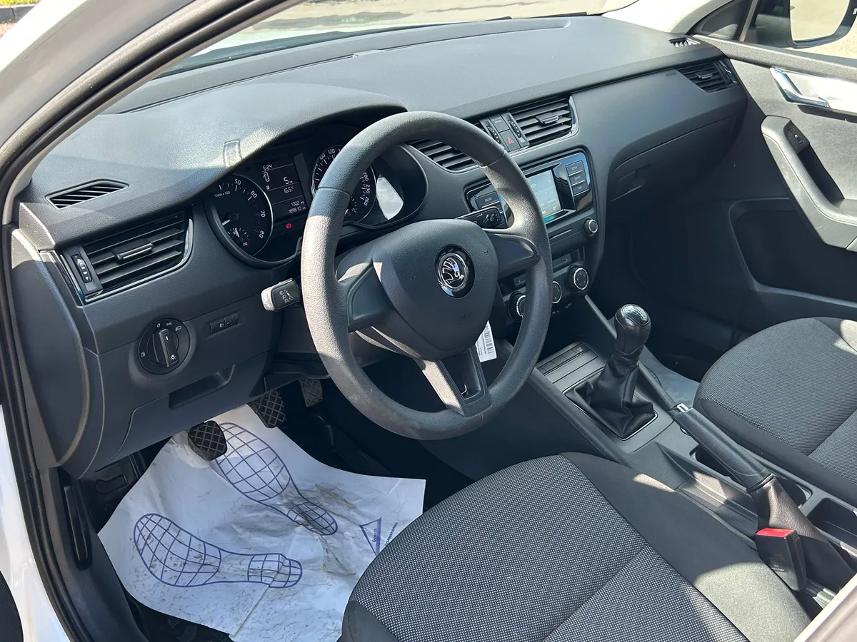 Skoda Octavia 1.6 MT (110 л.с.)