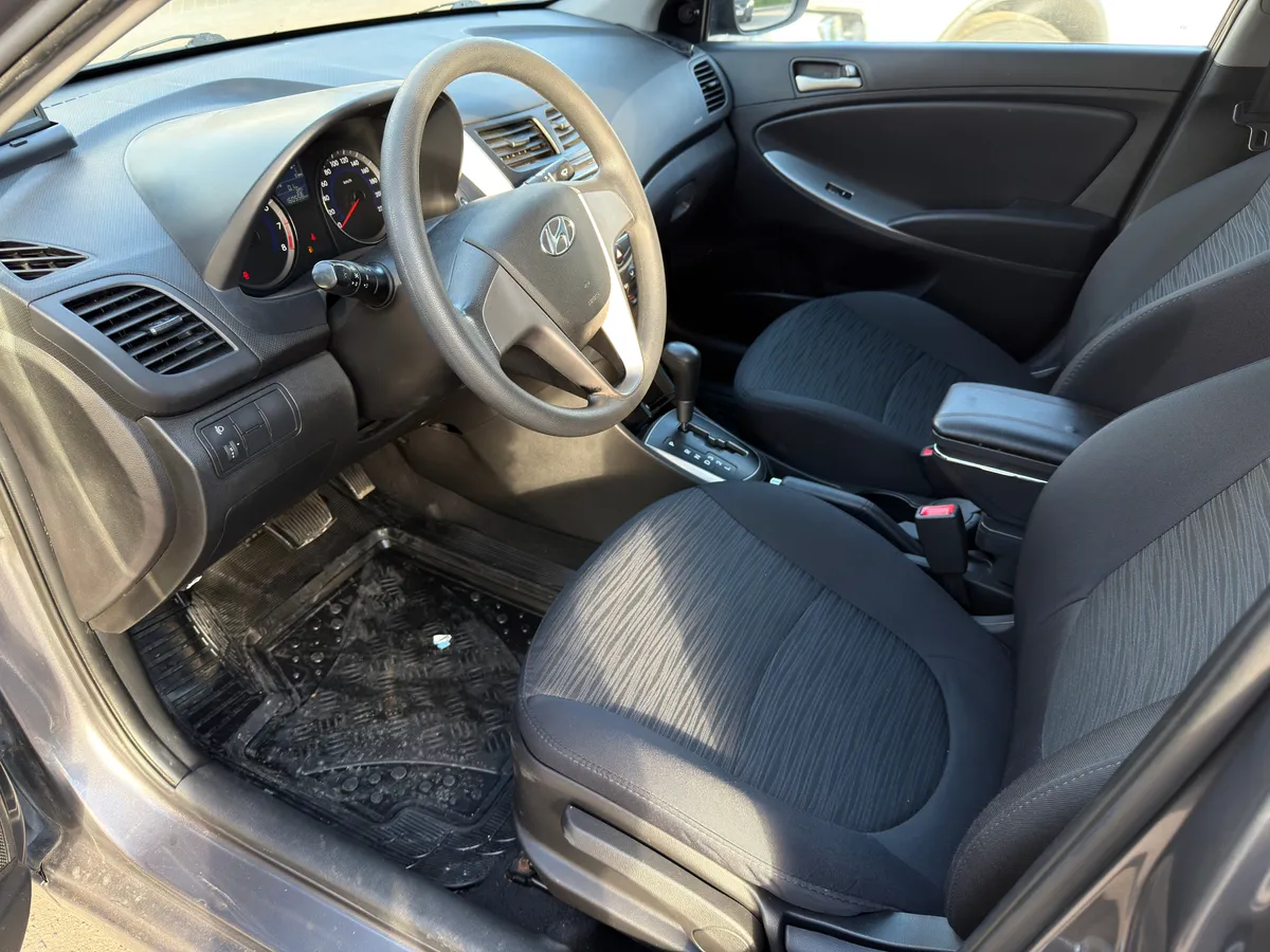 Hyundai Solaris 1.4 MT (107 л.с.)
