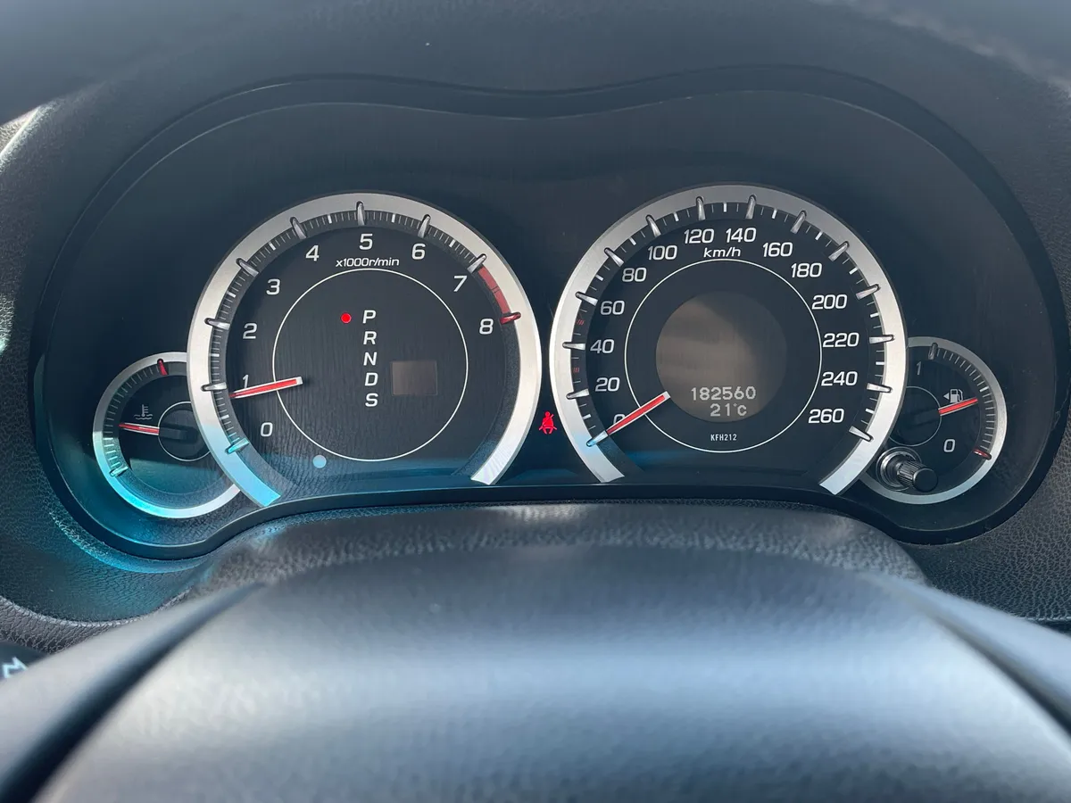Honda Accord 2.4 AT (200 л.с.), 2011 — фото 7