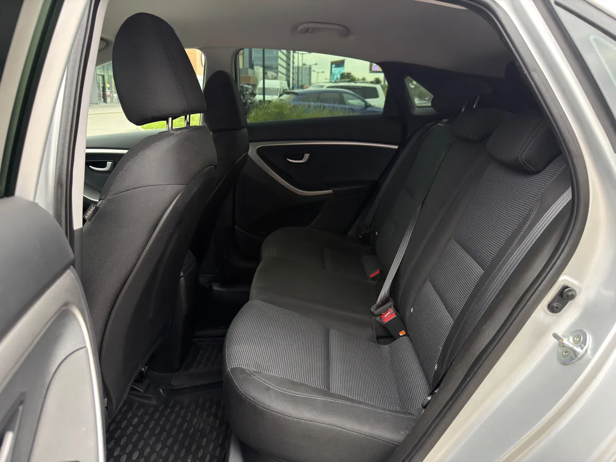 Hyundai i30 1.6 AT (130 л.с.)