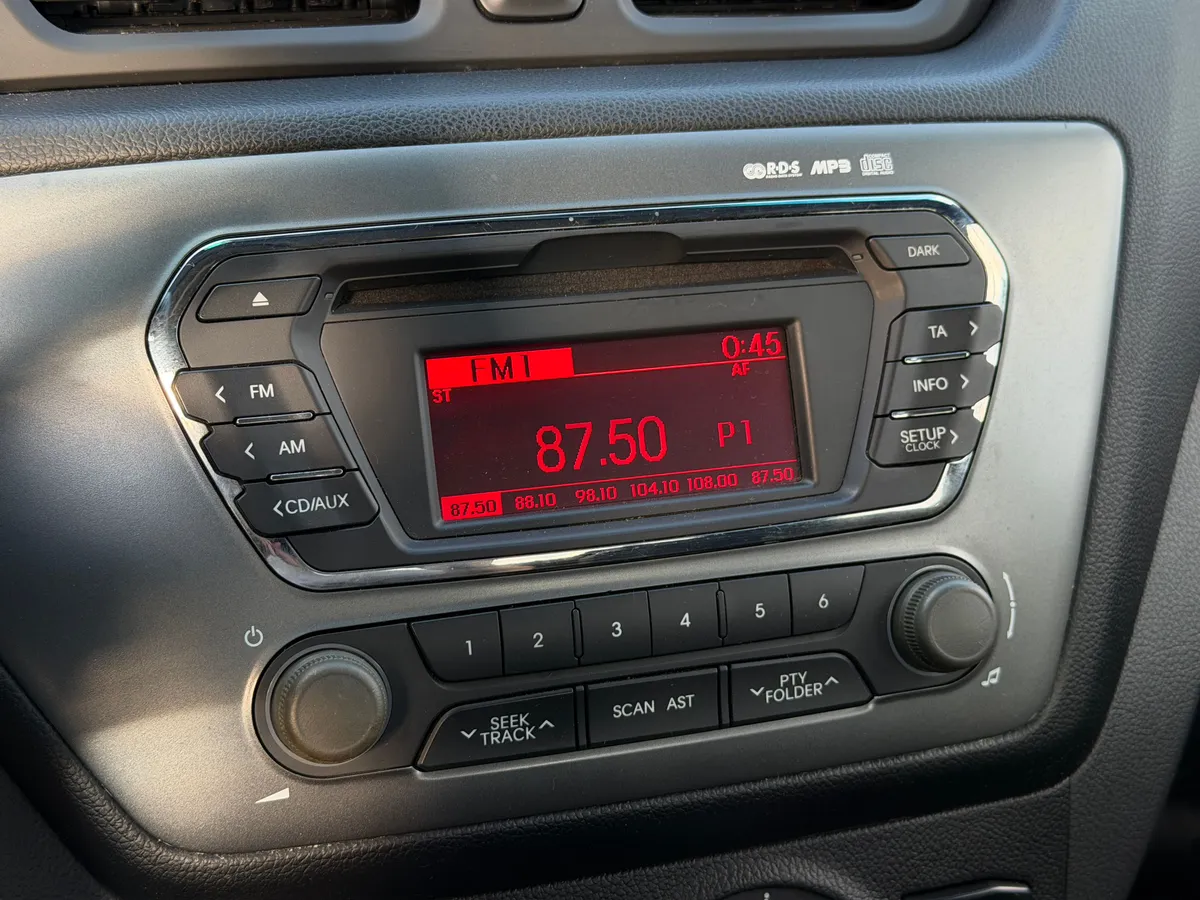 Kia Rio 1.4 AT (107 л.с.)