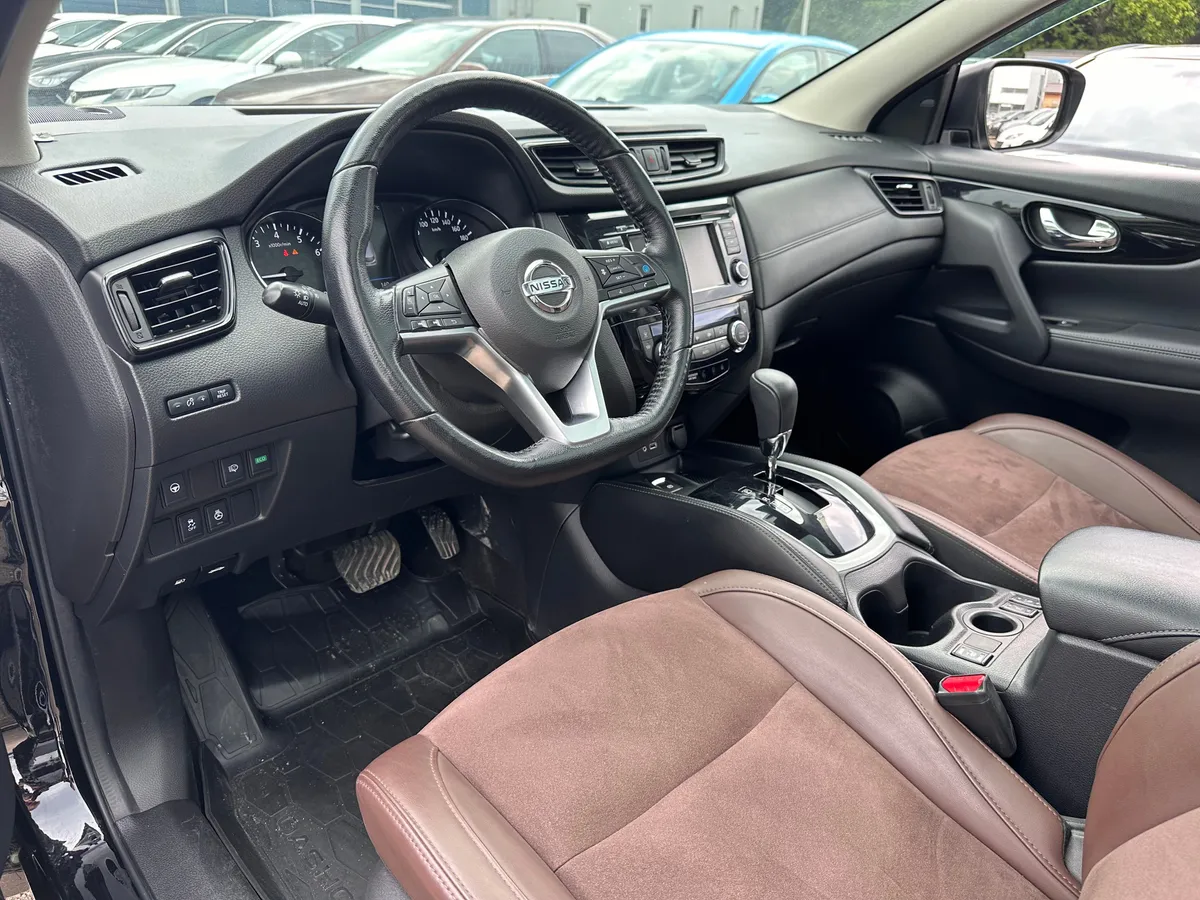 Nissan Qashqai 2.0 Xtronic AWD (144 л.с.)