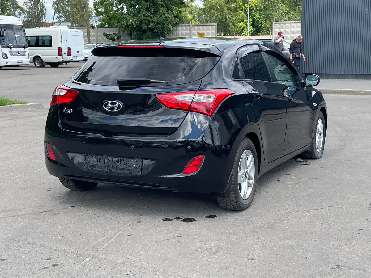 Hyundai i30 1.6 AT (130 л.с.)