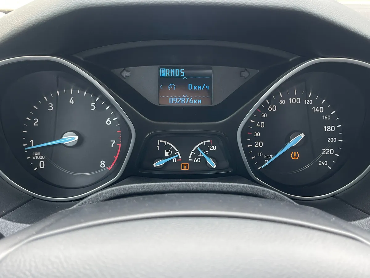 Ford Focus 1.6 Ti-VCT PowerShift (105 л.с.)