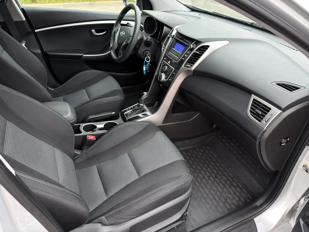 Hyundai i30 1.6 AT (130 л.с.)