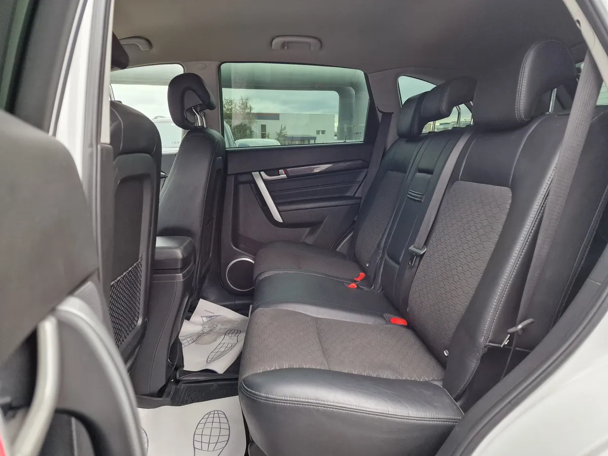 Chevrolet Captiva 2.4 AT AWD (5 мест) (167 л.с.)