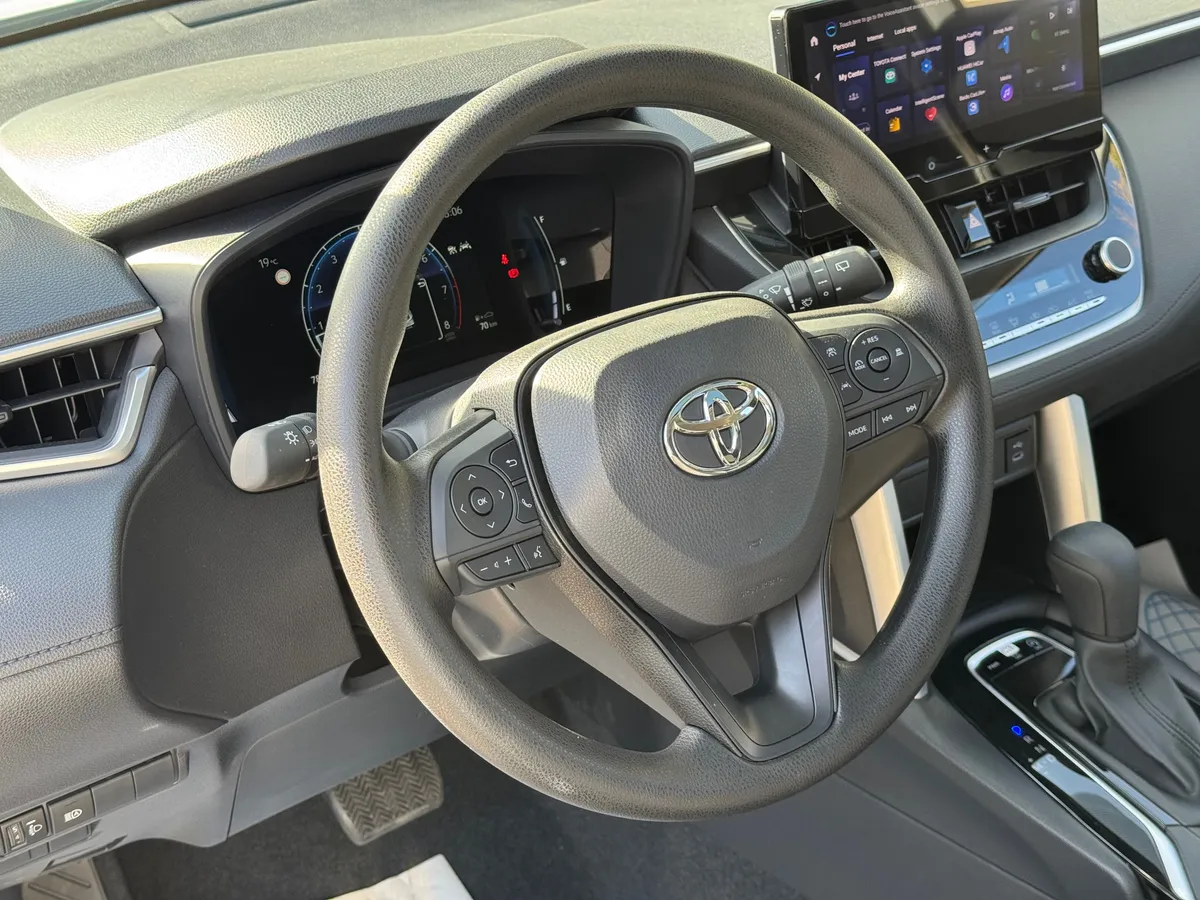 Toyota Corolla Cross 2.0 CVT (169 л.с.)
