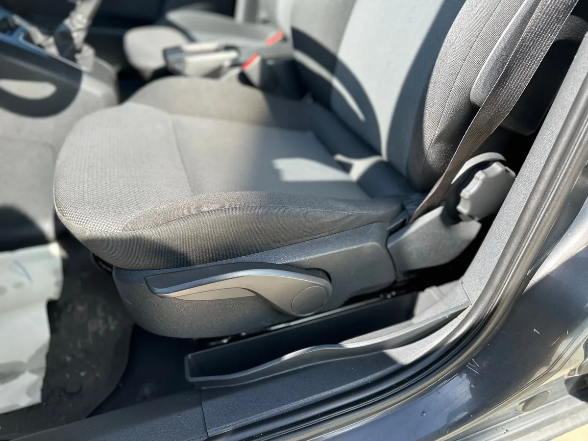 Opel Zafira 1.8 MT (140 л.с.)