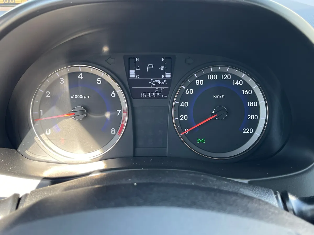 Hyundai Solaris 1.4 AT (107 л.с.)