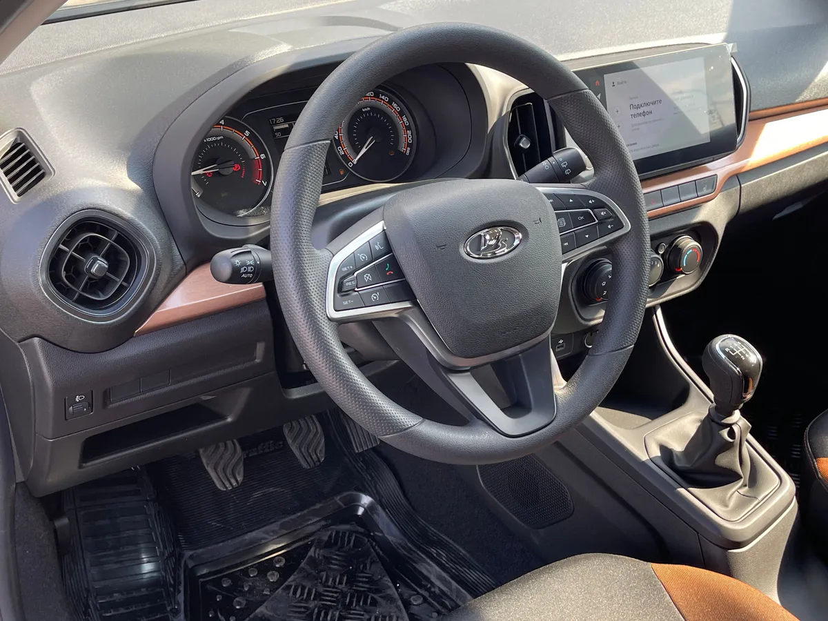 ВАЗ (Lada) Iskra 1.6 MT (106 л.с.)